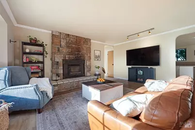 4546 Taylor Avenue, Santa Rosa, CA 95407 - Photo 6