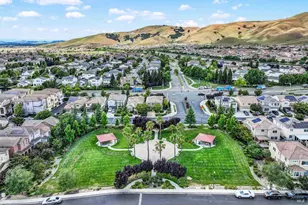 2732 Soho Ln, Fairfield, CA 94533 - Photo 4