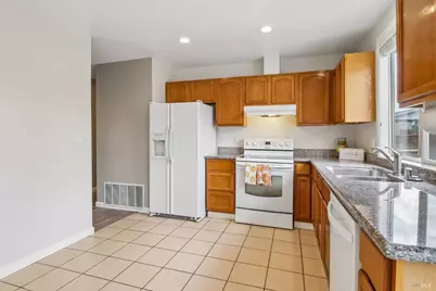 341 Shoveller Drive, Suisun City, CA 94585 - Photo 12