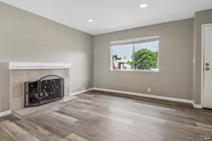 341 Shoveller Dr, Suisun City, CA 94585 - Photo 2