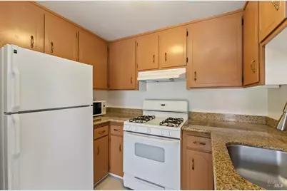 106 El Verano Court, Fairfield, CA 94533 - Photo 8