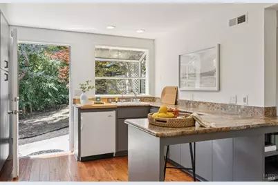 115 Marina Boulevard, San Rafael, CA 94901 - Photo 34