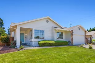 1908 Caulfield Ln, Petaluma, CA 94954 - Photo 2