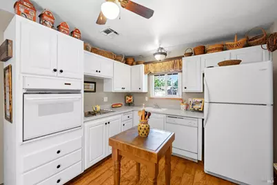 1615 Bryce Court, Napa, CA 94558 - Photo 16