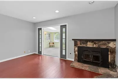 155 Richard Place, Vacaville, CA 95687 - Photo 16