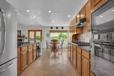 3213 Bear Creek Drive, Fairfield, CA 94534 - Photo 16