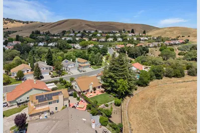 3213 Bear Creek Drive, Fairfield, CA 94534 - Photo 44
