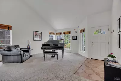 3213 Bear Creek Drive, Fairfield, CA 94534 - Photo 4