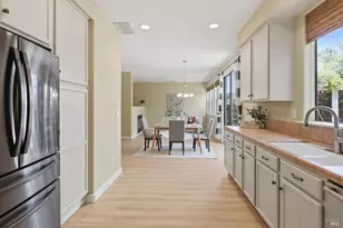 502 Clearwater Oak Ct, Fairfield, CA 94534 - Photo 8
