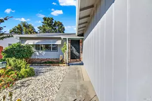 175 Carlsbad Cir, Vacaville, CA 95687 - Photo 14