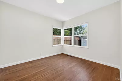 2211 Humboldt Street, Santa Rosa, CA 95404 - Photo 24