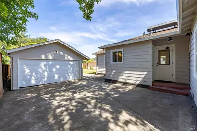 2211 Humboldt Street, Santa Rosa, CA 95404 - Photo 38