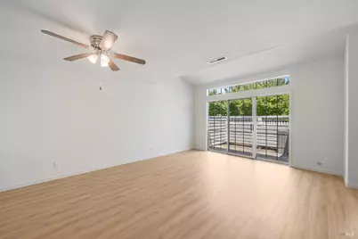 718 W Jasmine Circle, Santa Rosa, CA 95407 - Photo 8