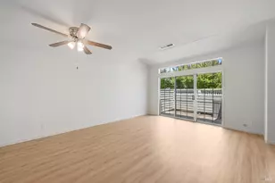 718 W Jasmine Cir, Santa Rosa, CA 95407 - Photo 8
