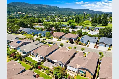 9240 Oak Trail Circle, Santa Rosa, CA 95409 - Photo 38
