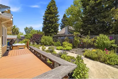 1955 Hoen Avenue, Santa Rosa, CA 95405 - Photo 32