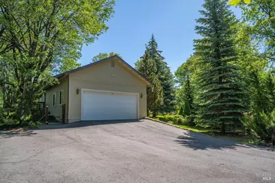 1395 Northridge Drive, Mount Shasta, CA 96067 - Photo 36