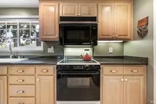 113 Valley Oaks Dr, Santa Rosa, CA 95409 - Photo 18