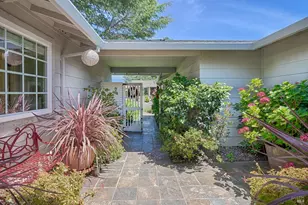 113 Valley Oaks Dr, Santa Rosa, CA 95409 - Photo 2