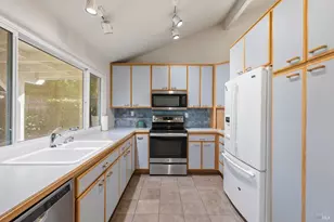 2547 Vintage St, Napa, CA 94558 - Photo 14
