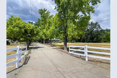 11997 Riata Road, Lower Lake, CA 95457 - Photo 2