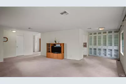800 Las Palmas Avenue, Novato, CA 94949 - Photo 2