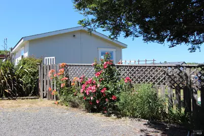2408 Magnolia Avenue, Petaluma, CA 94952 - Photo 32