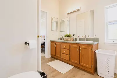 2408 Magnolia Avenue, Petaluma, CA 94952 - Photo 46