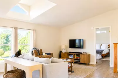 2408 Magnolia Avenue, Petaluma, CA 94952 - Photo 40