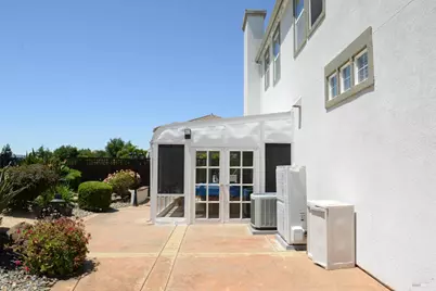 2901 Pebble Beach Circle, Fairfield, CA 94534 - Photo 6