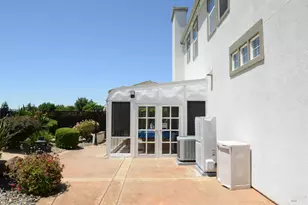 2901 Pebble Beach Cir, Fairfield, CA 94534 - Photo 6