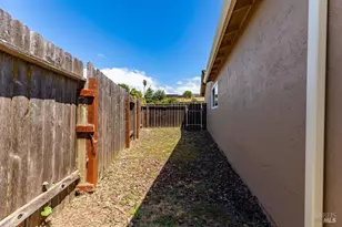 996 Sandpoint Dr, Rodeo, CA 94572 - Photo 40