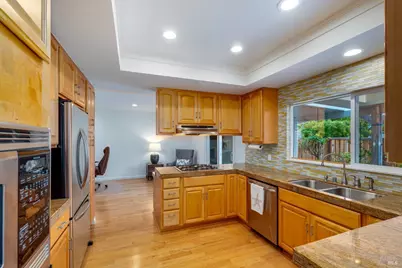 7000 Oak Leaf Drive, Santa Rosa, CA 95409 - Photo 16