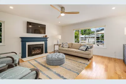 7000 Oak Leaf Drive, Santa Rosa, CA 95409 - Photo 10