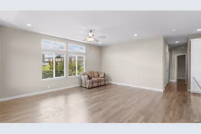 88 Oakwood Drive #88, Petaluma, CA 94954 - Photo 8