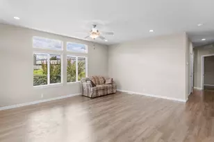 88 Oakwood Dr, Petaluma, CA 94954 - Photo 8