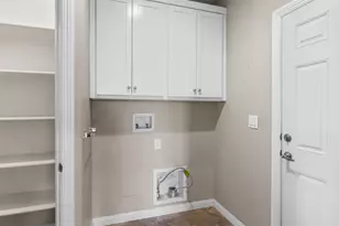 88 Oakwood Dr, Petaluma, CA 94954 - Photo 16