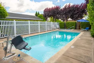 88 Oakwood Dr, Petaluma, CA 94954 - Photo 32