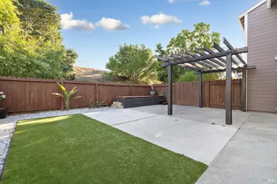 279 Clearpointe Drive, Vallejo, CA 94591 - Photo 26
