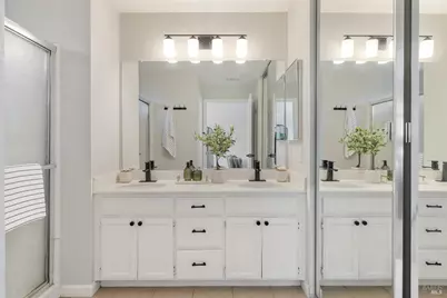 279 Clearpointe Drive, Vallejo, CA 94591 - Photo 16