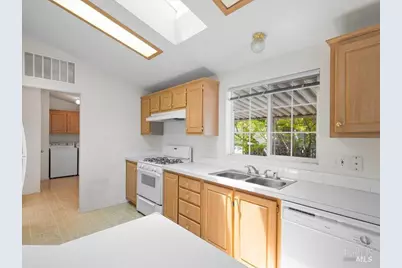8173 Willow Street, Windsor, CA 95492 - Photo 10