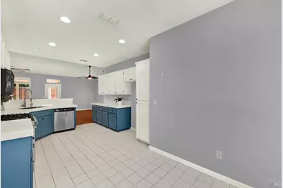512 Vierra Street, Rio Vista, CA 94571 - Photo 38