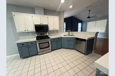 512 Vierra Street, Rio Vista, CA 94571 - Photo 4