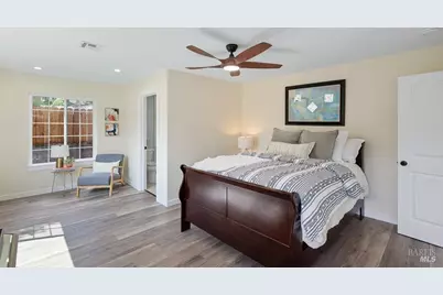 420 Gillcrest Avenue, Vallejo, CA 94591 - Photo 32