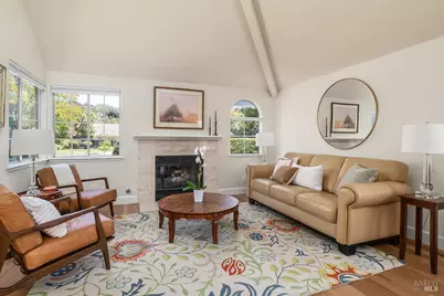 186 Ignacio Valley Circle, Novato, CA 94949 - Photo 4