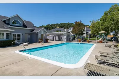 186 Ignacio Valley Circle, Novato, CA 94949 - Photo 6