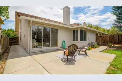 5038 Lakeview Circle, Fairfield, CA 94534 - Photo 24