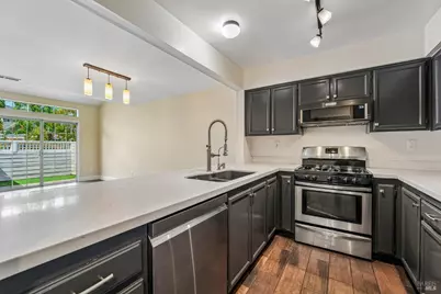 567 E Jasmine Circle, Santa Rosa, CA 95407 - Photo 6