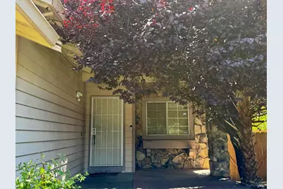 1001 Camellia Court, Suisun City, CA 94585 - Photo 8