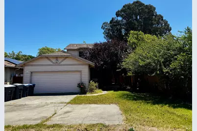 1001 Camellia Court, Suisun City, CA 94585 - Photo 2